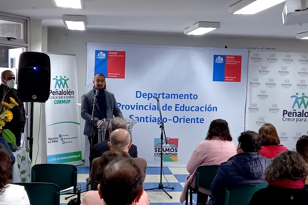 Encuentro en Peñalolén: “Agregando valor a la educación pública técnico profesional y sus trayectorias educativas”